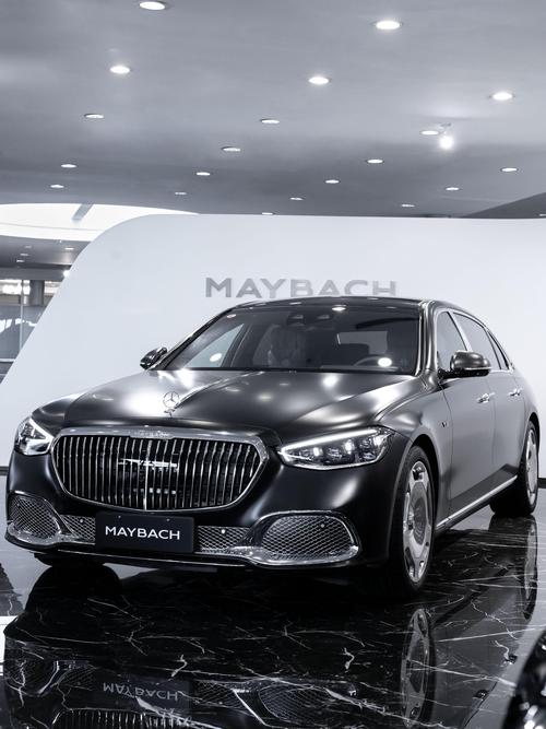 佛山禅城区扬隆远企业管理咨询岚图汽车的售后服务让用户无忧出行，迈巴赫未来的豪华车趋势