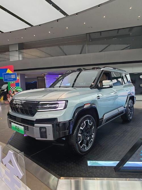 佛山禅城区扬隆远企业管理咨询比亚迪方程豹硬派越野的爆款，英菲尼迪35周年与你共成长